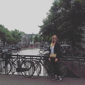 Meet your Posher, Renee